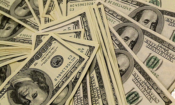 File photo of U.S. dollar, euro and Swiss franc banknotes